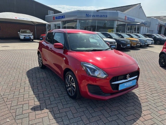 Main listing image - Suzuki Swift