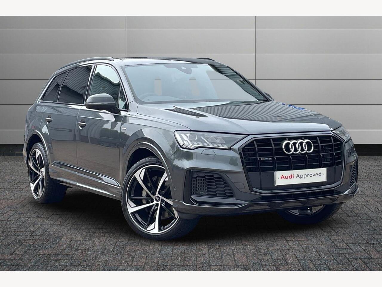 Main listing image - Audi Q7