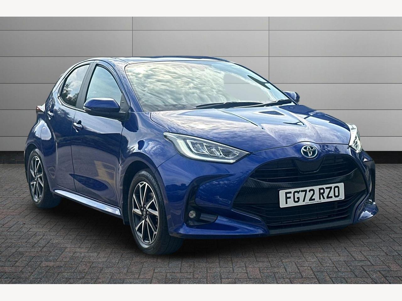 Main listing image - Toyota Yaris