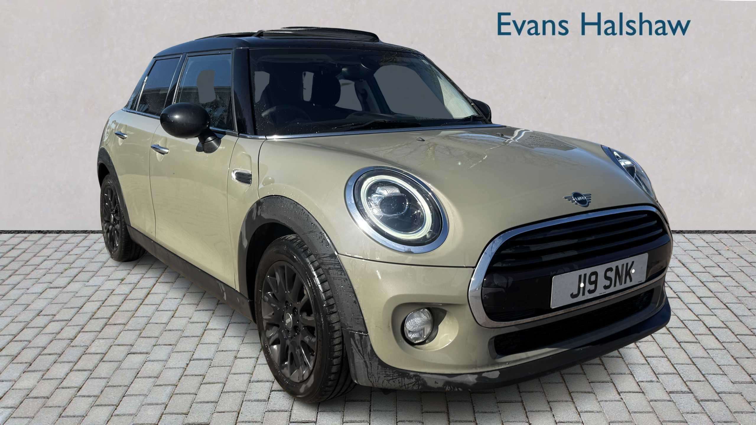 Main listing image - MINI Hatchback 5dr