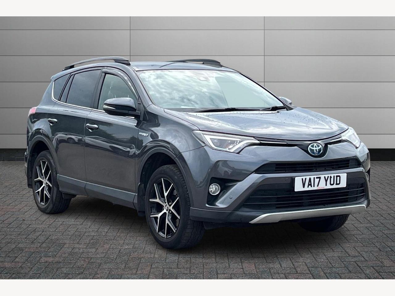 Main listing image - Toyota RAV4