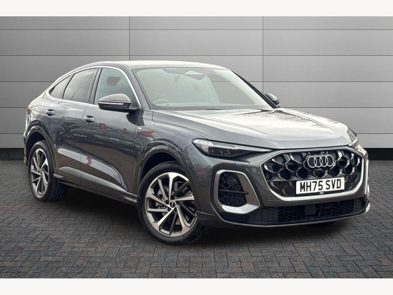 Main listing image - Audi Q5