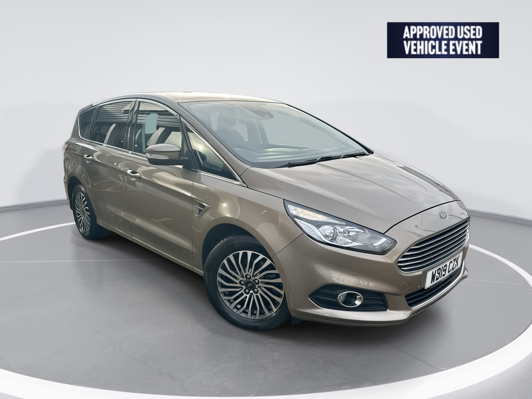 Main listing image - Ford S-MAX