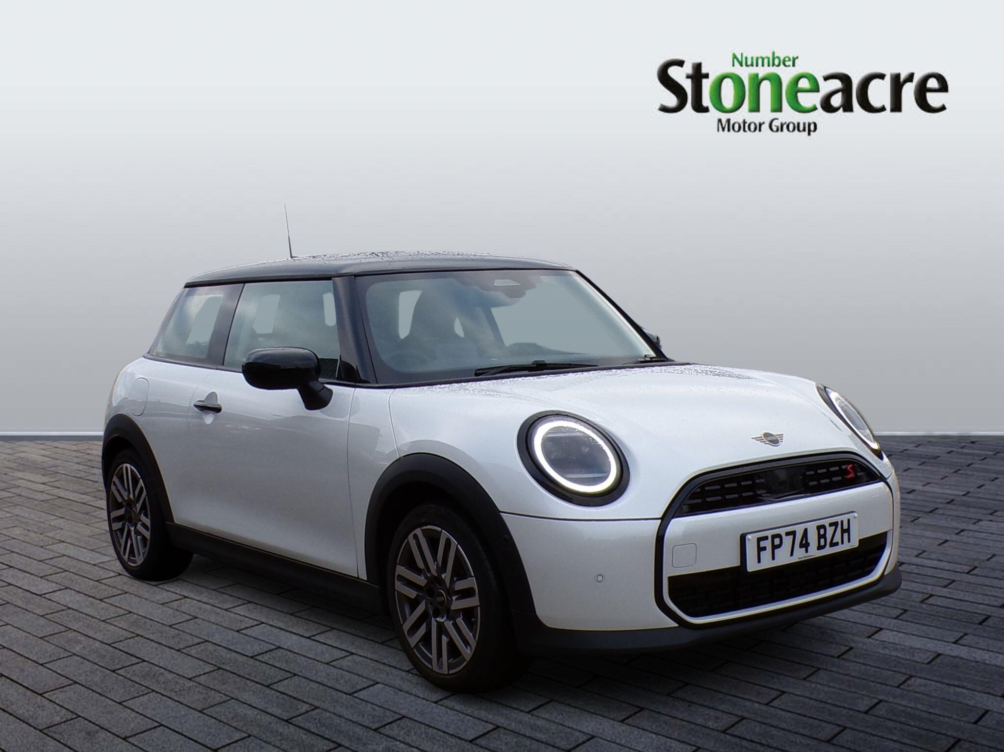 Main listing image - MINI Hatchback