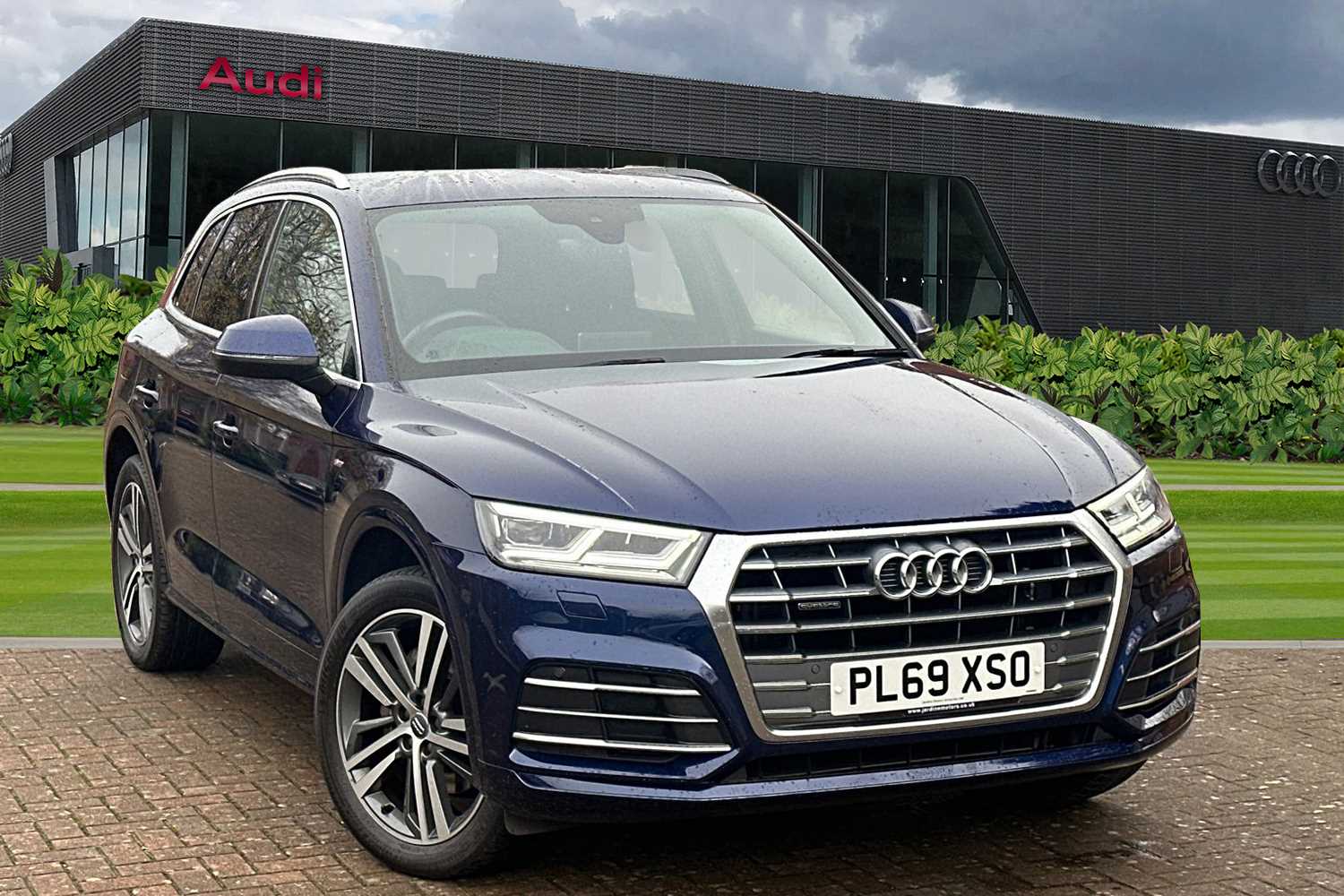 Main listing image - Audi Q5