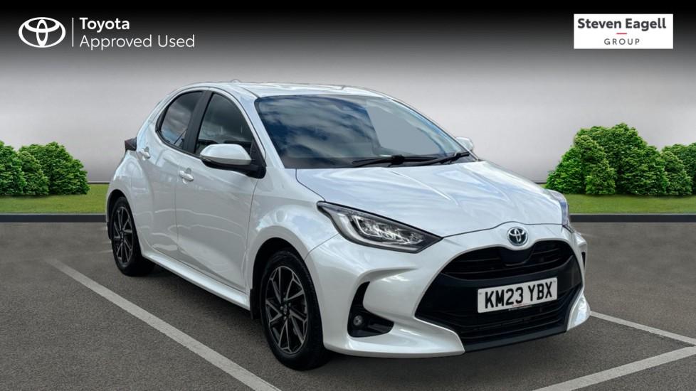 Main listing image - Toyota Yaris