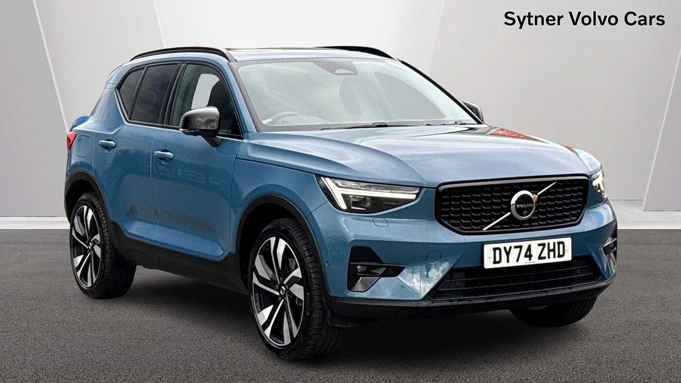 Main listing image - Volvo XC40