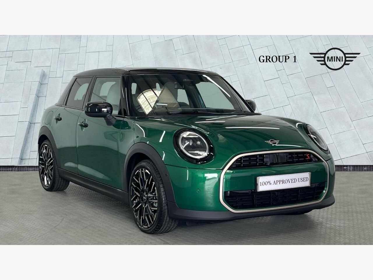 Main listing image - MINI Hatchback 5dr