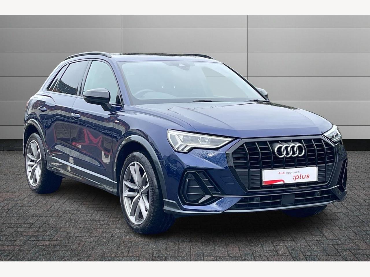 Main listing image - Audi Q3