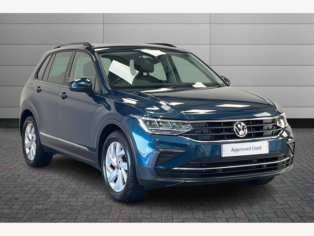 Main listing image - Volkswagen Tiguan