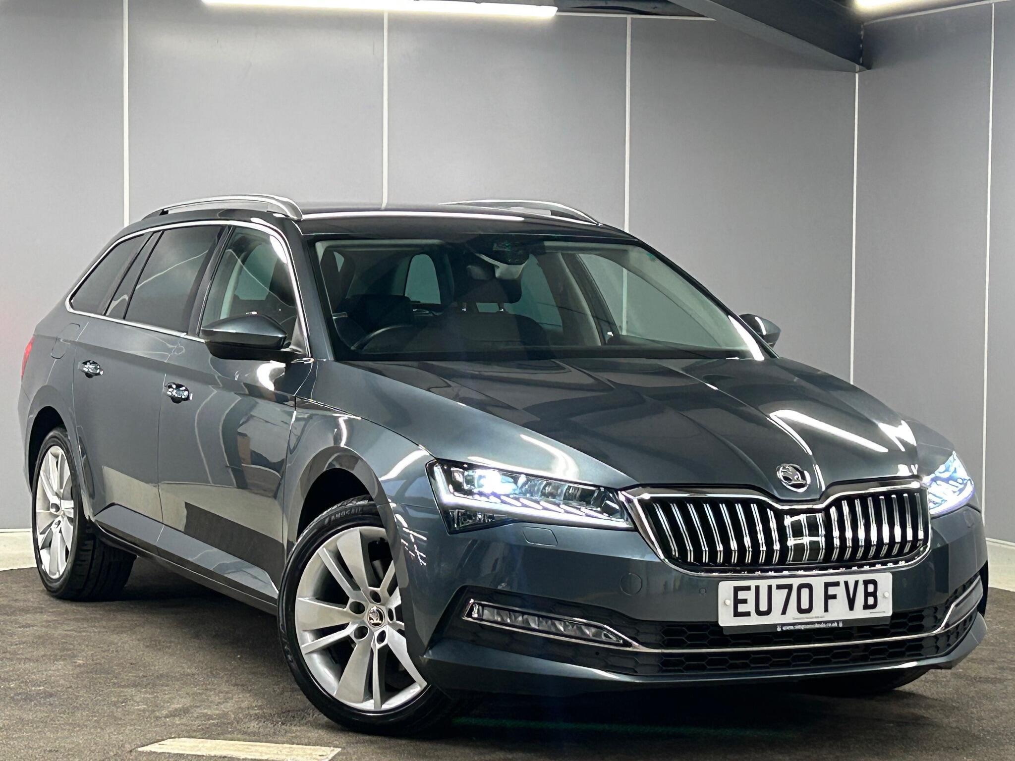 Main listing image - Skoda Superb Estate