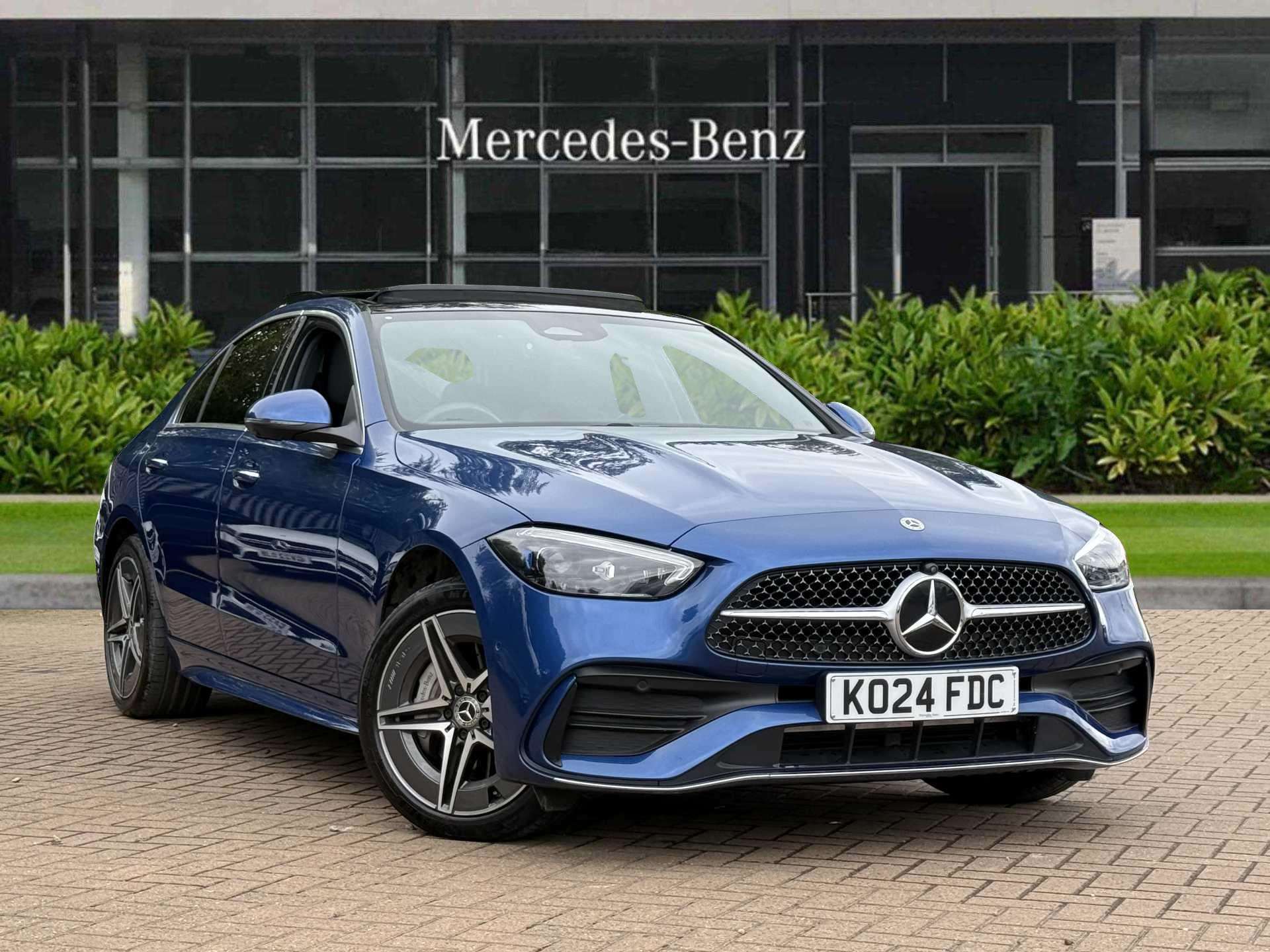 Main listing image - Mercedes-Benz C-Class