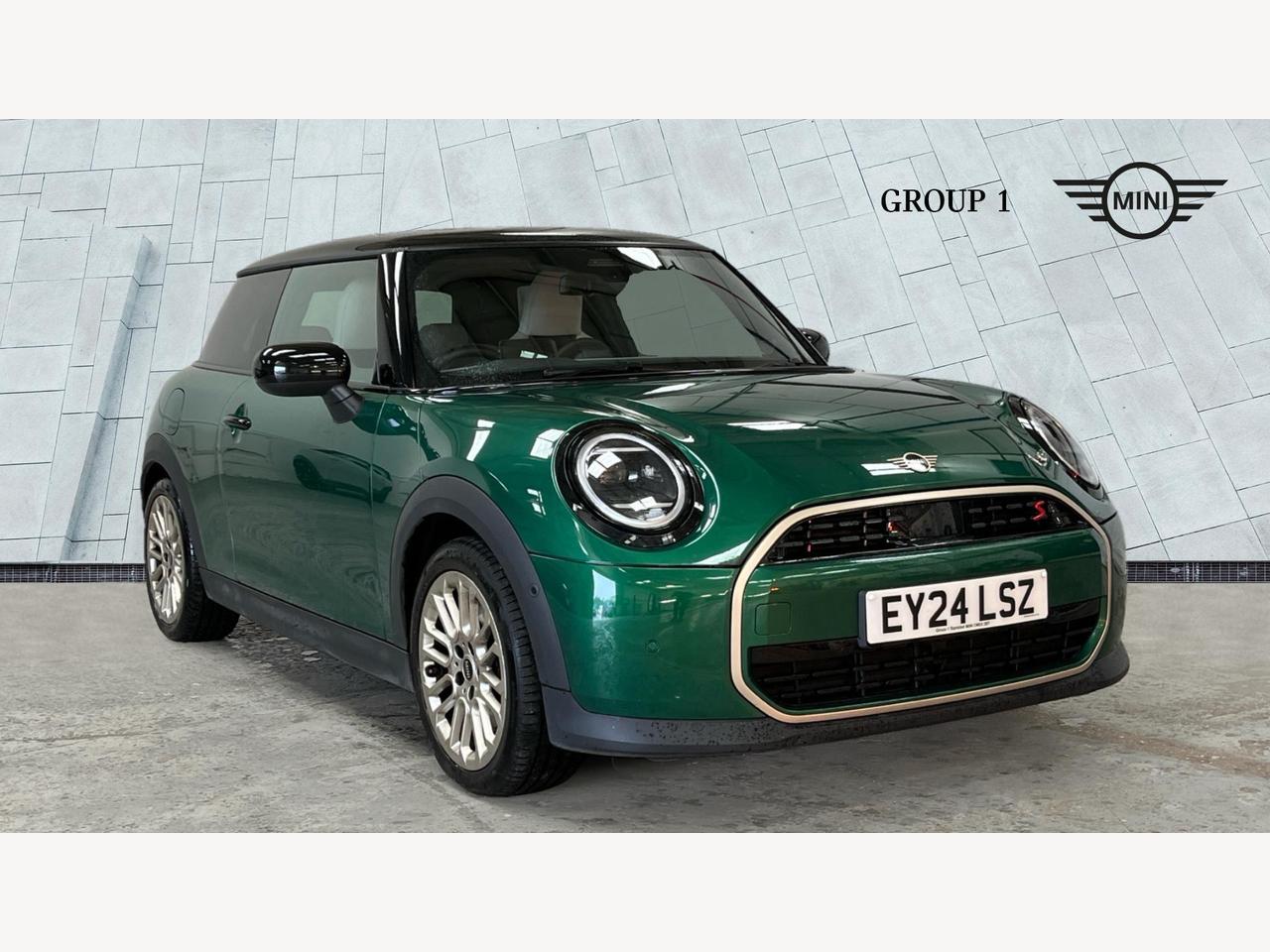 Main listing image - MINI Hatchback