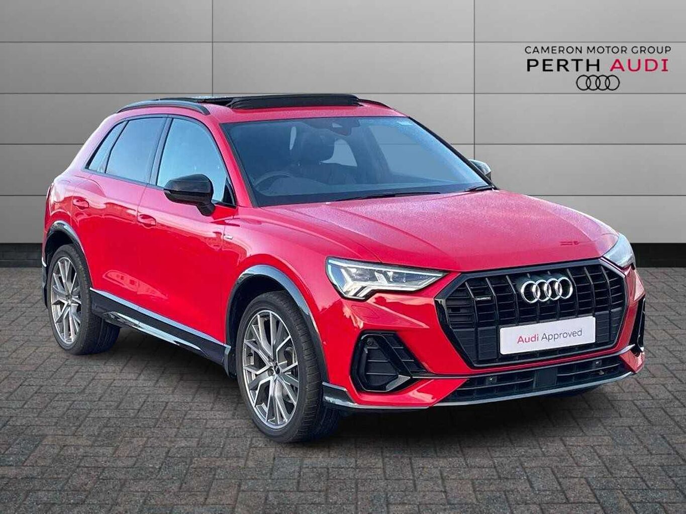 Main listing image - Audi Q3