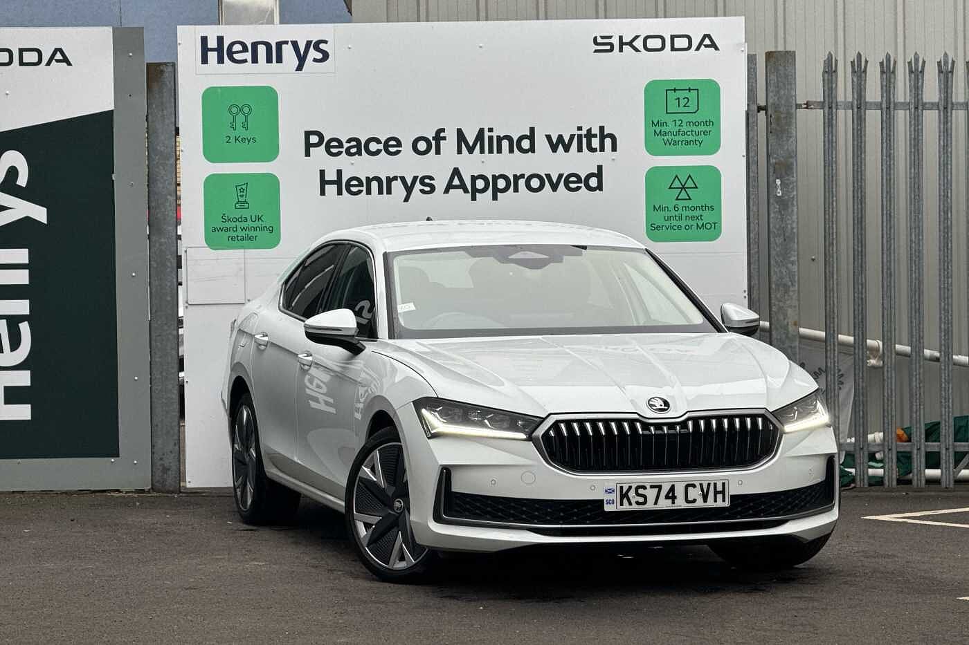 Main listing image - Skoda Superb