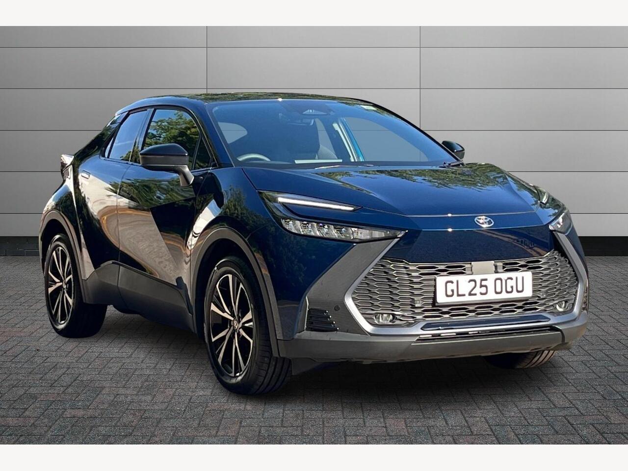 Main listing image - Toyota C-HR