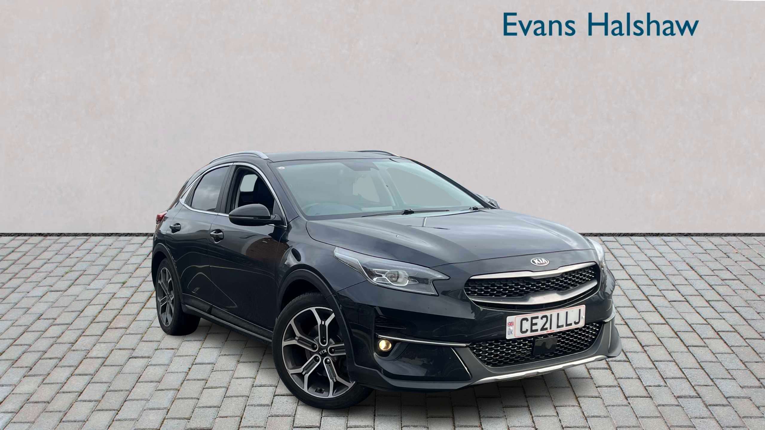 Main listing image - Kia XCeed