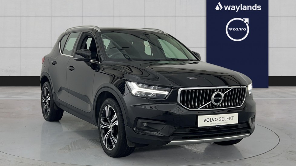 Main listing image - Volvo XC40