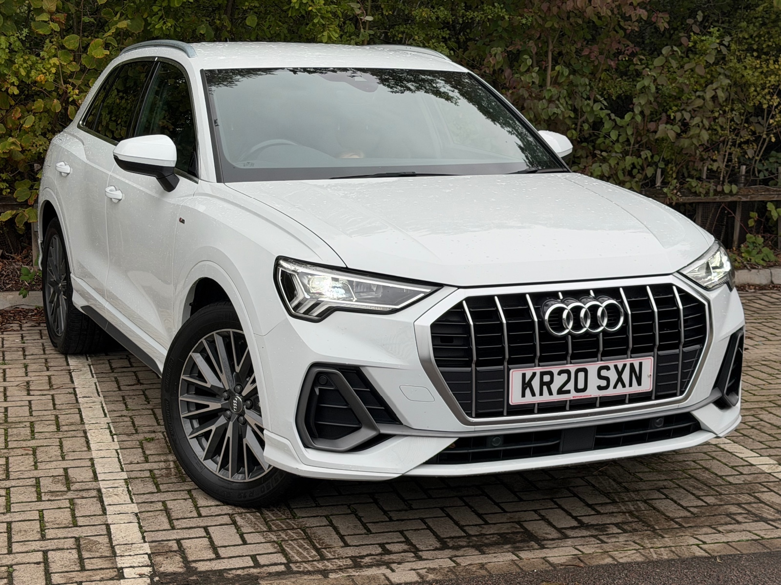 Main listing image - Audi Q3