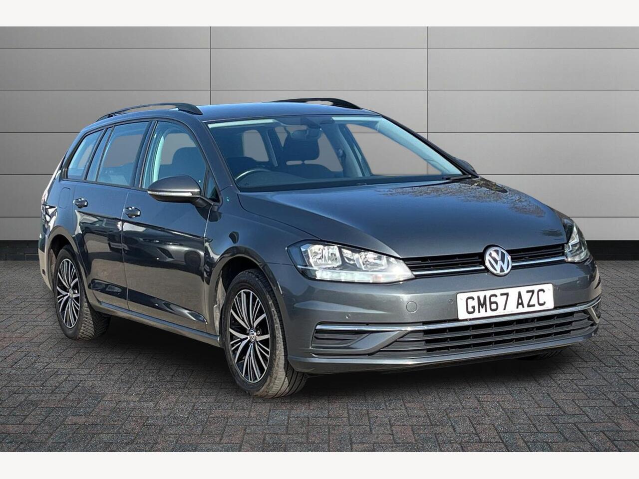 Main listing image - Volkswagen Golf Estate