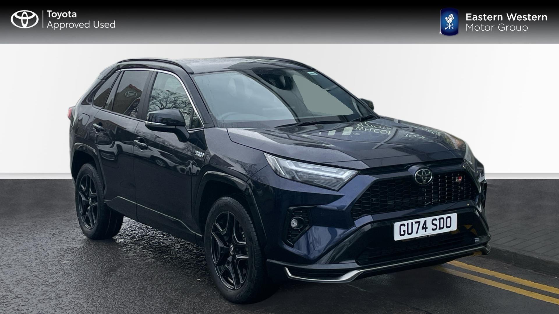 Main listing image - Toyota RAV4