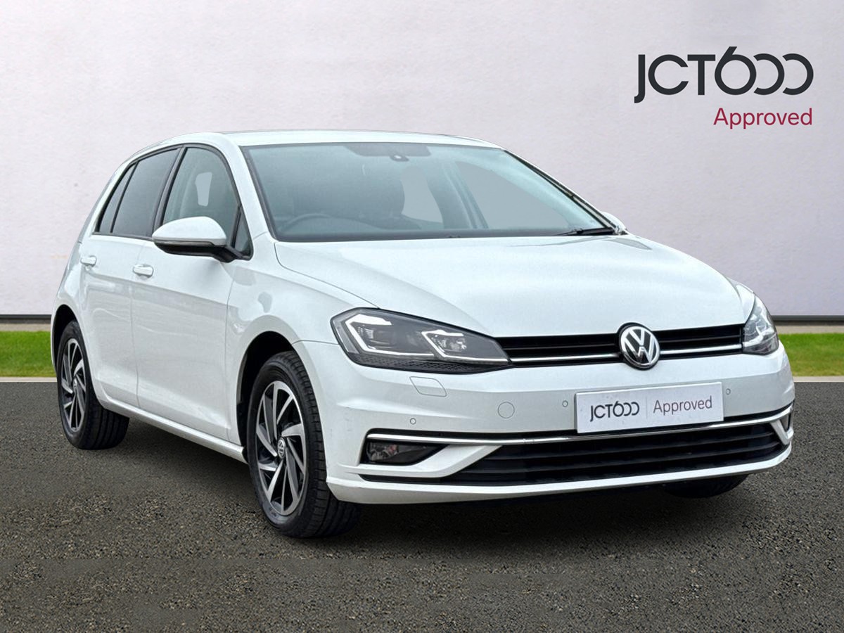 Main listing image - Volkswagen Golf
