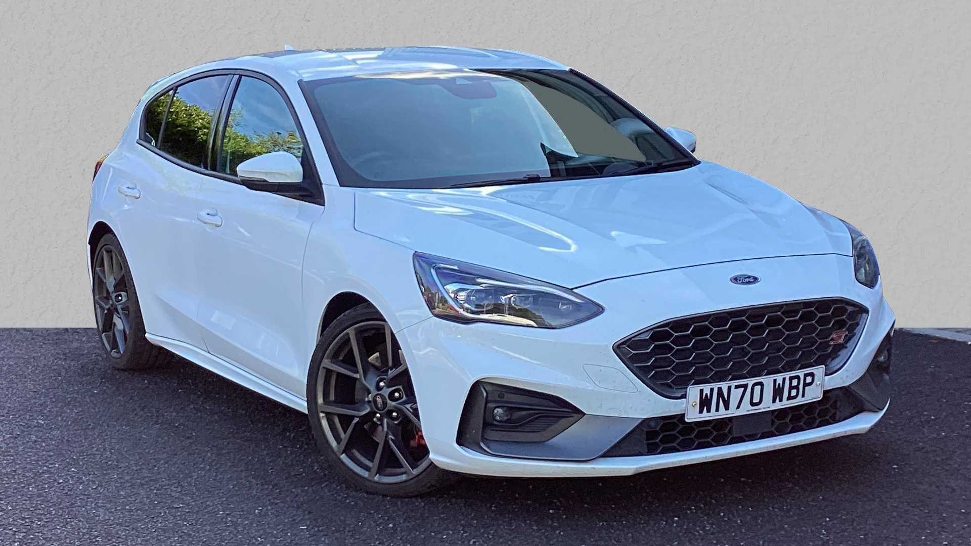 Main listing image - Ford Focus ST