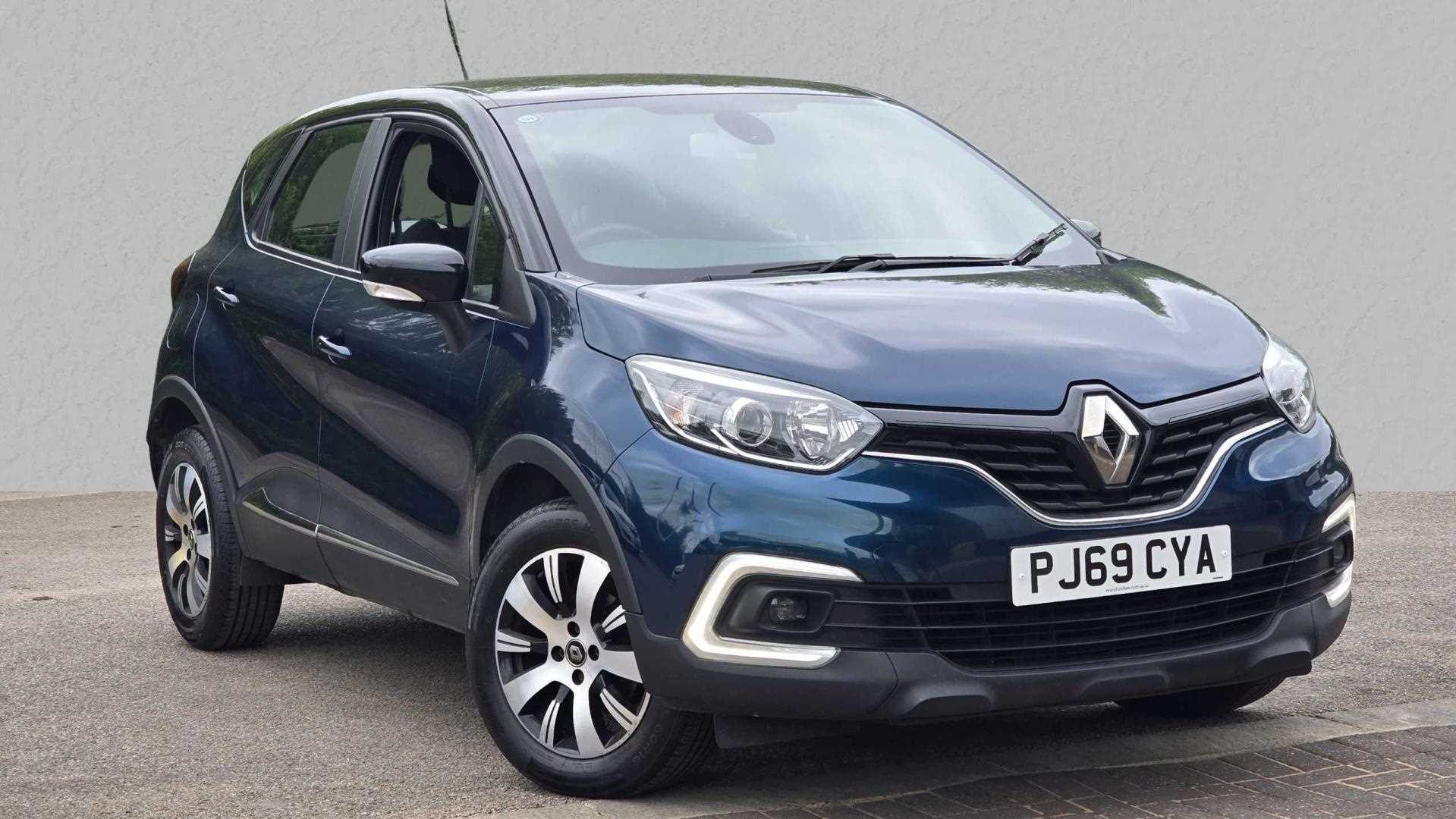 Main listing image - Renault Captur