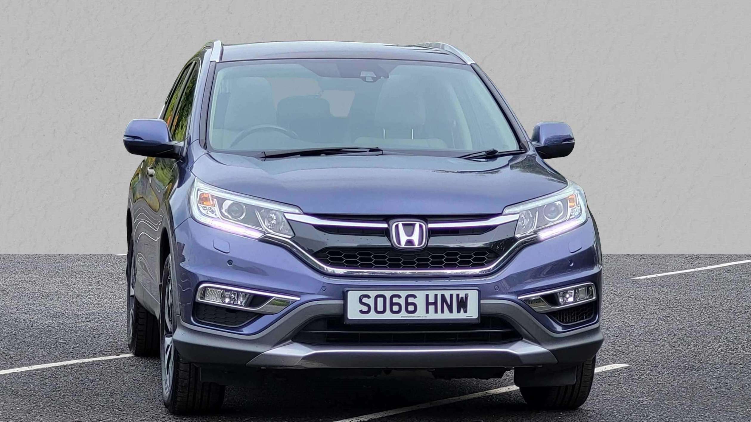 Main listing image - Honda CR-V