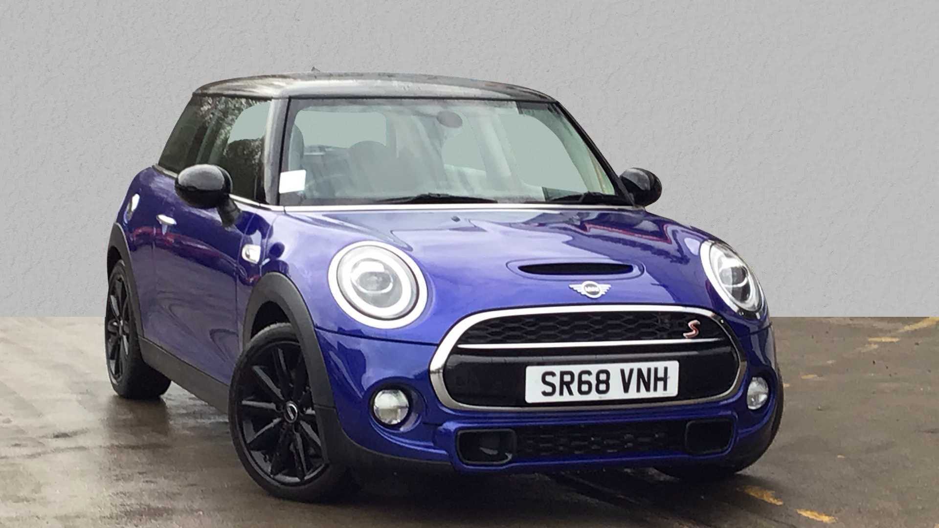 Main listing image - MINI Hatchback