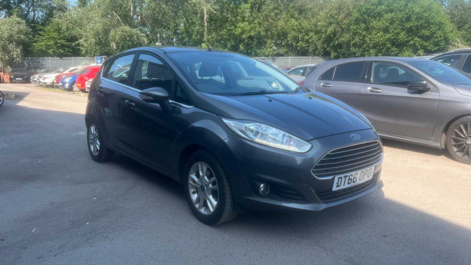 Main listing image - Ford Fiesta