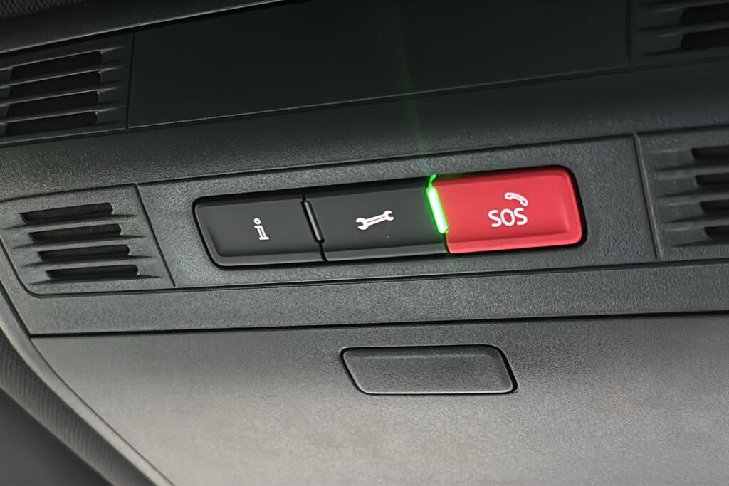 Main listing image - Volkswagen Passat Estate