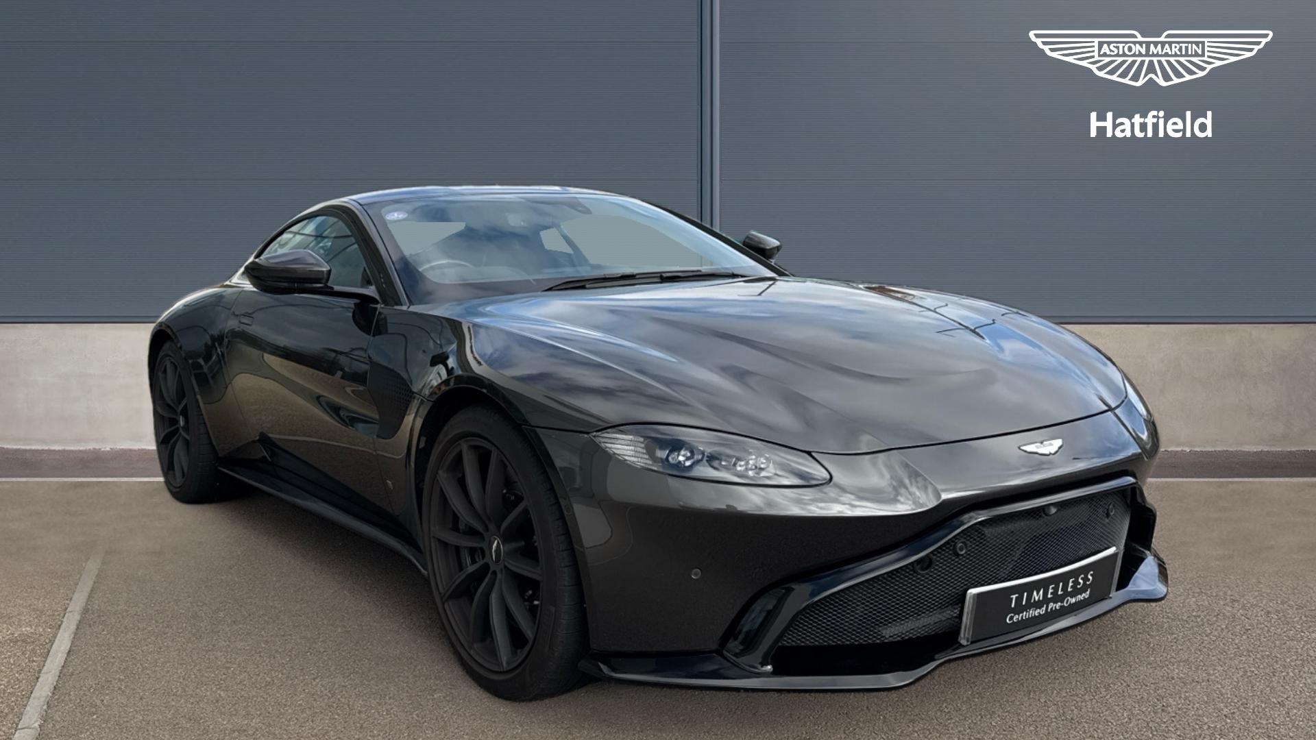 Main listing image - Aston Martin Vantage