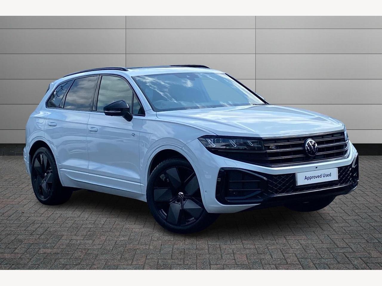 Main listing image - Volkswagen Touareg
