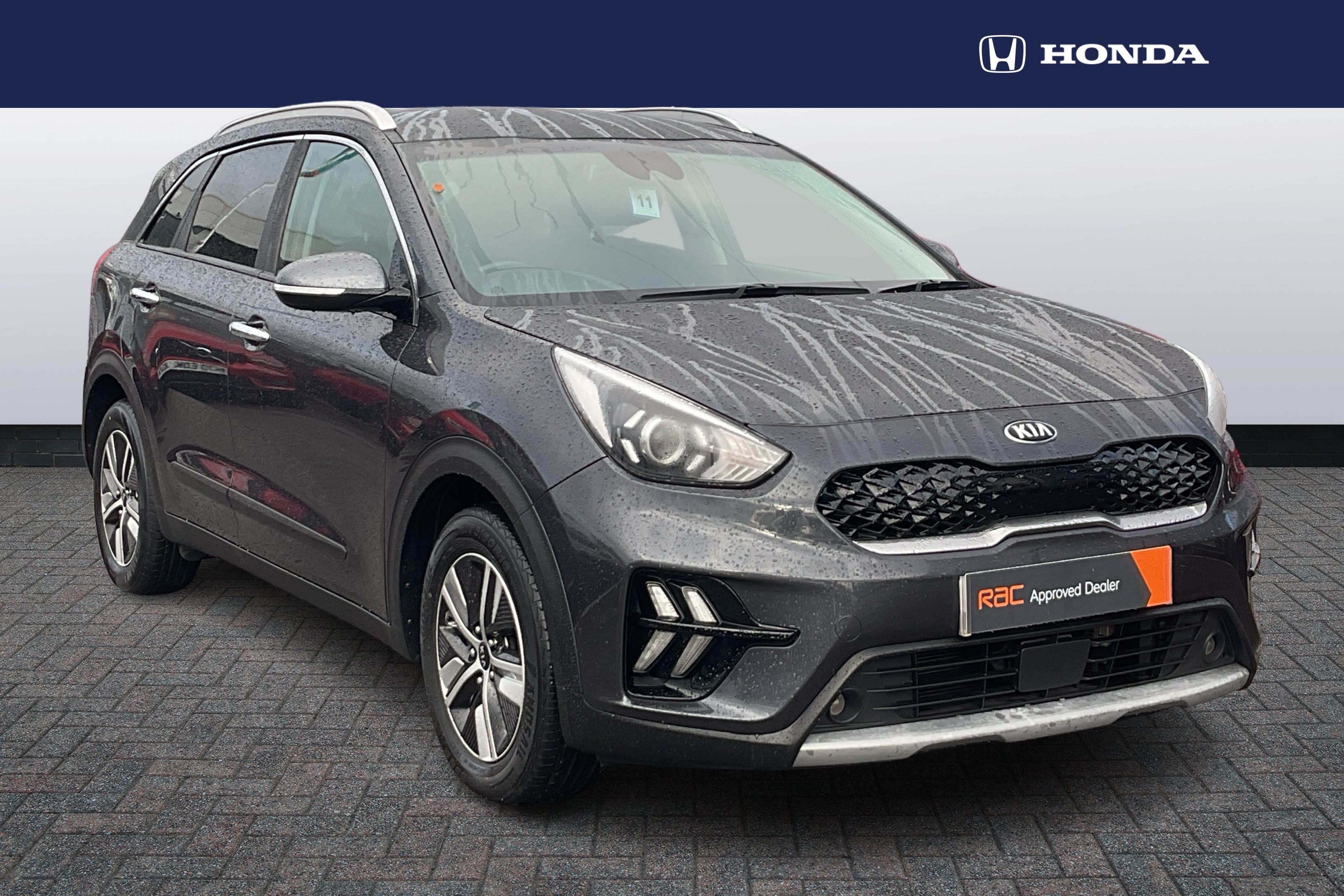 Main listing image - Kia Niro