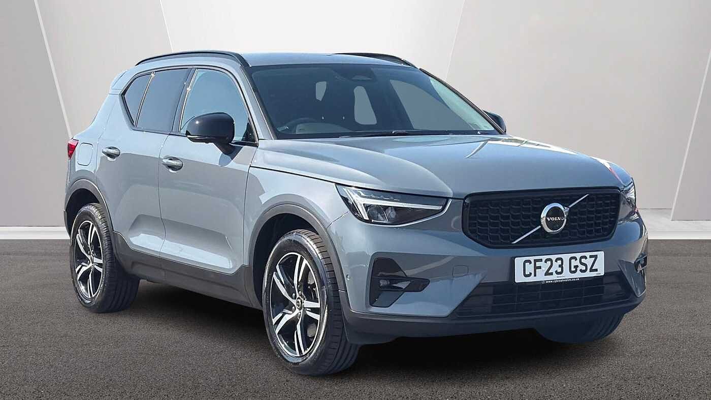 Main listing image - Volvo XC40