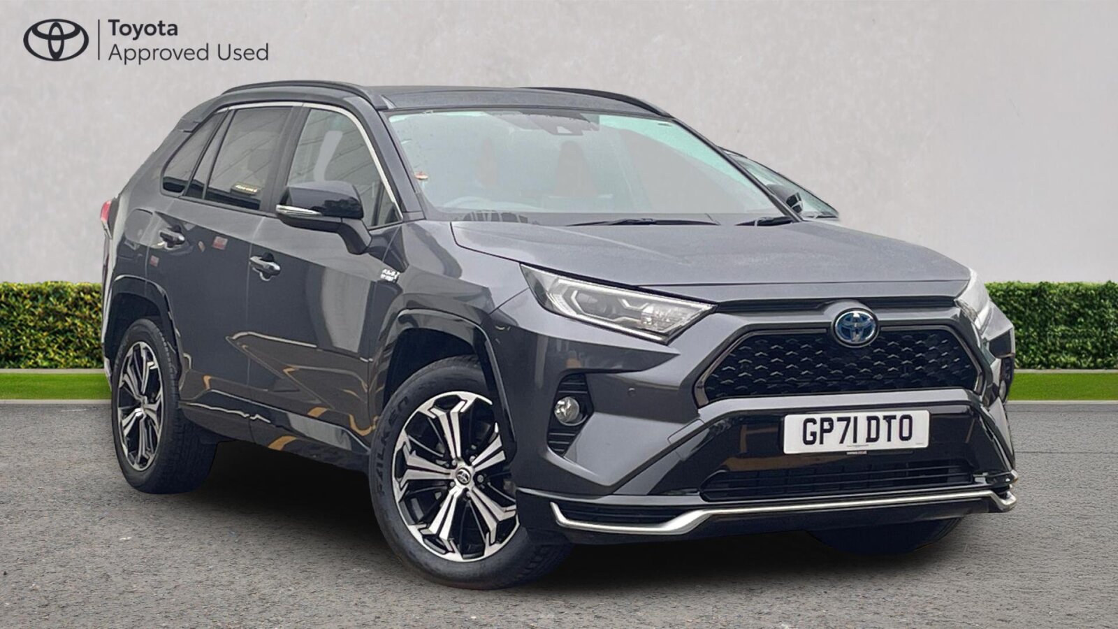 Main listing image - Toyota RAV4