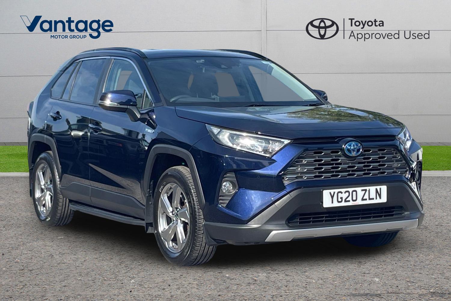 Main listing image - Toyota RAV4