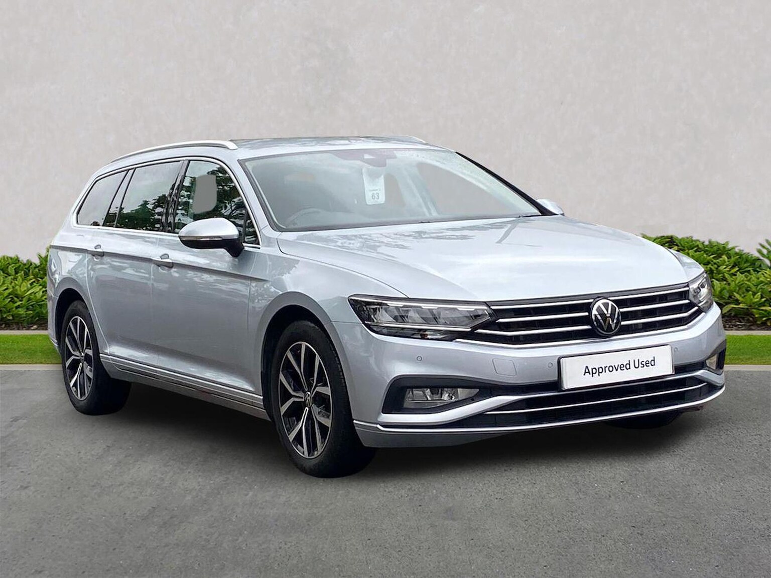 Main listing image - Volkswagen Passat