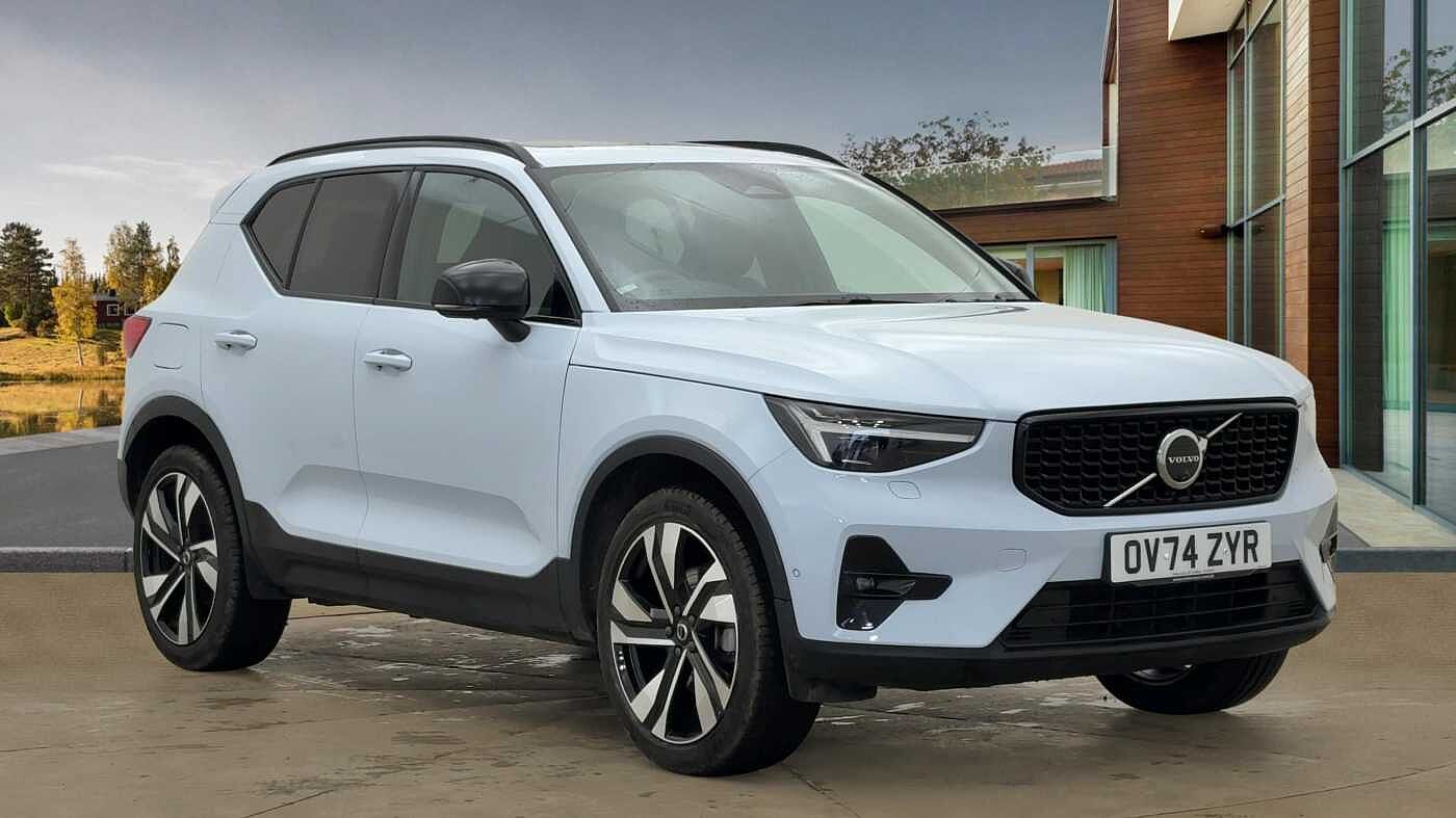 Main listing image - Volvo XC40