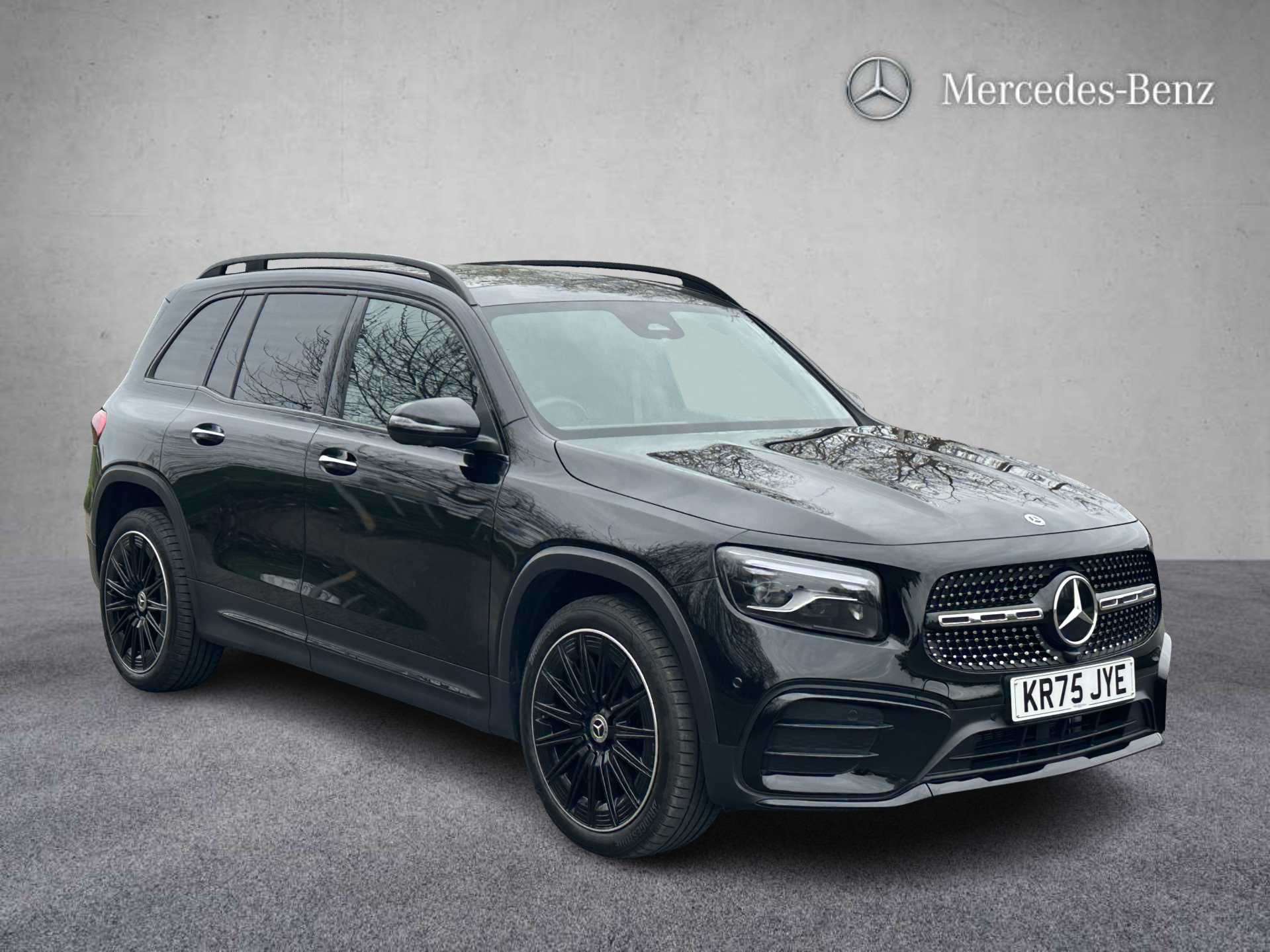 Main listing image - Mercedes-Benz GLB