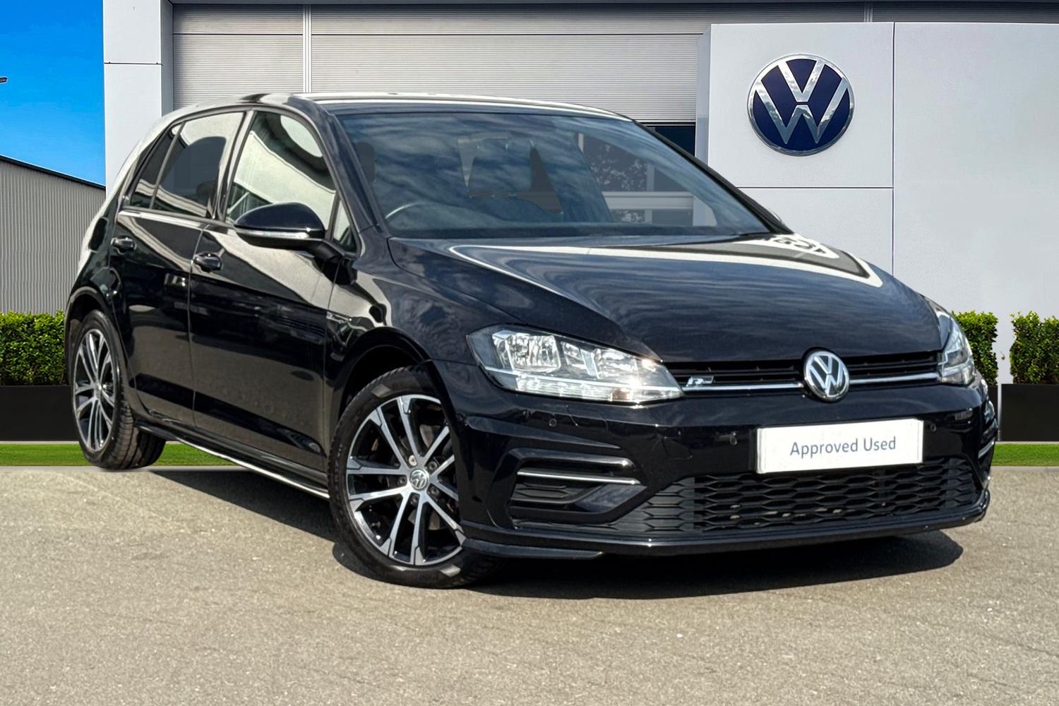 Main listing image - Volkswagen Golf