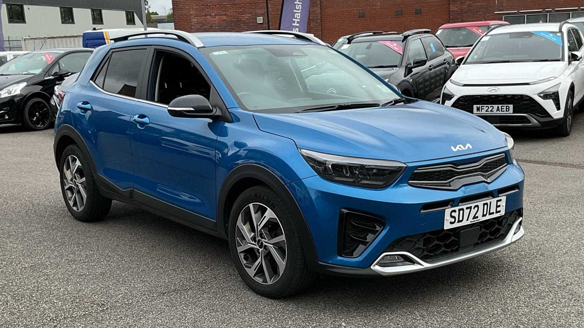 Main listing image - Kia Stonic