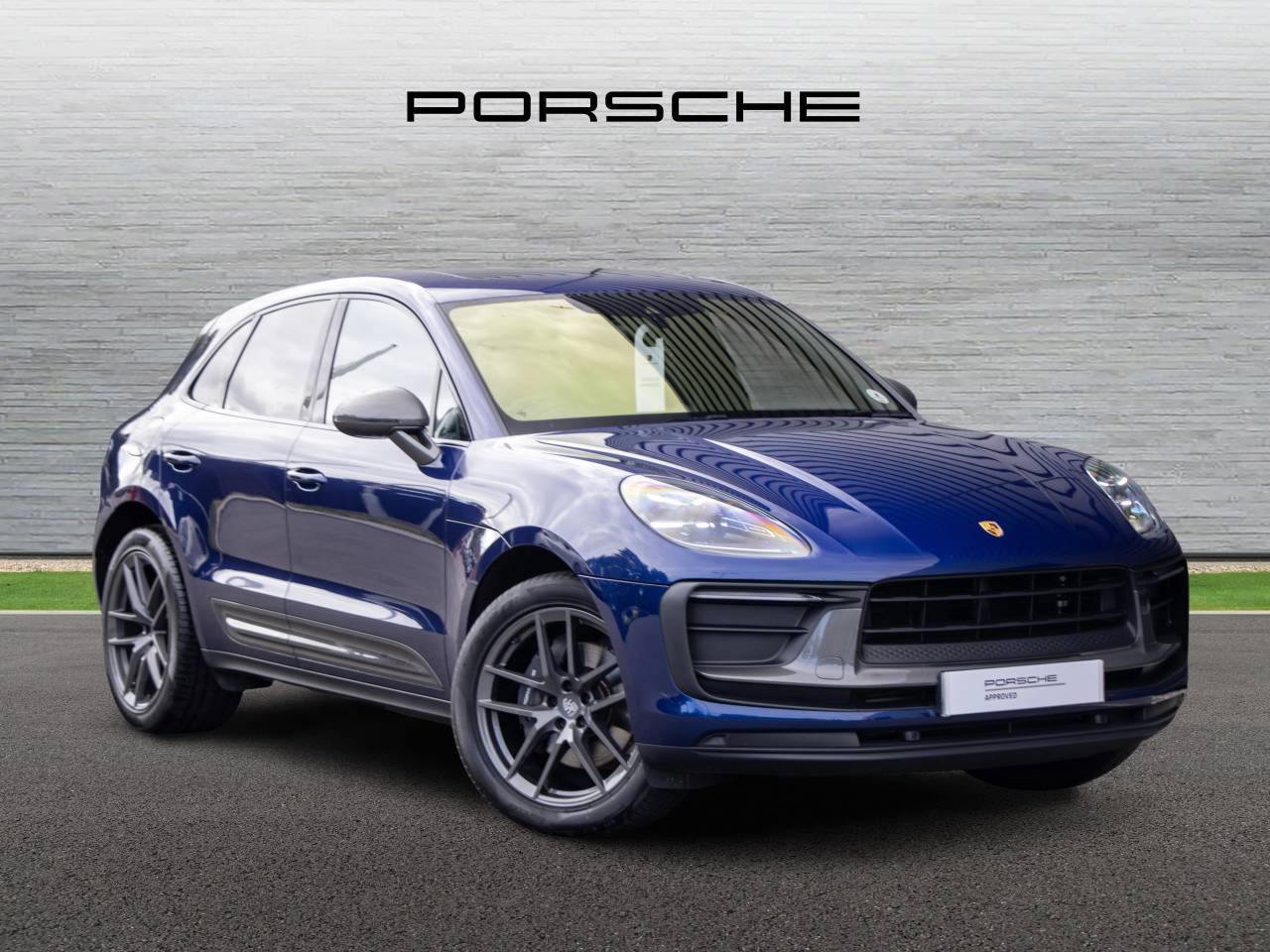 Main listing image - Porsche Macan