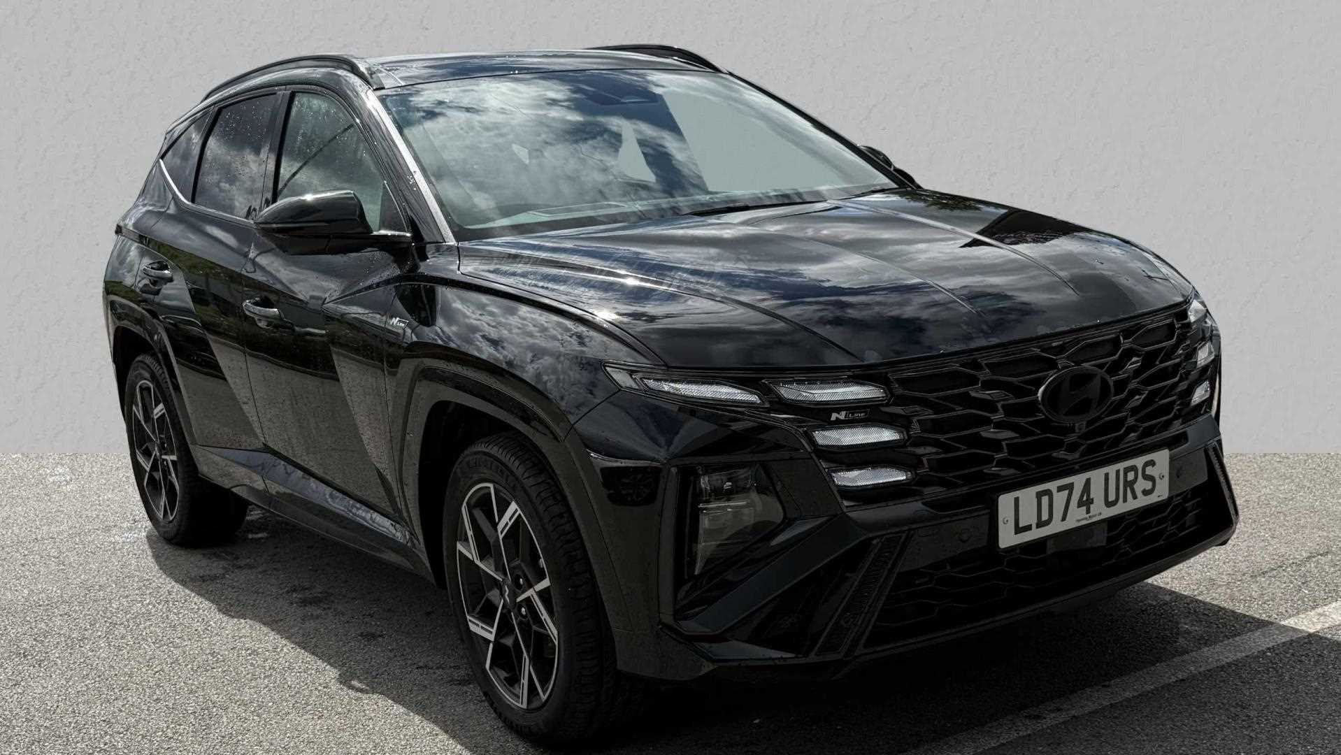 Main listing image - Hyundai Tucson