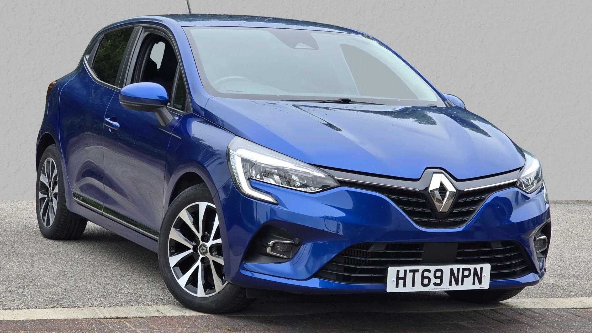 Main listing image - Renault Clio