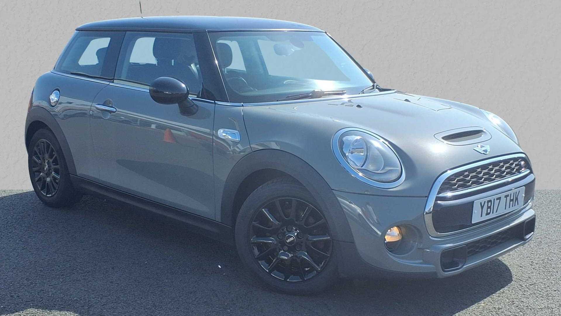 Main listing image - MINI Hatchback