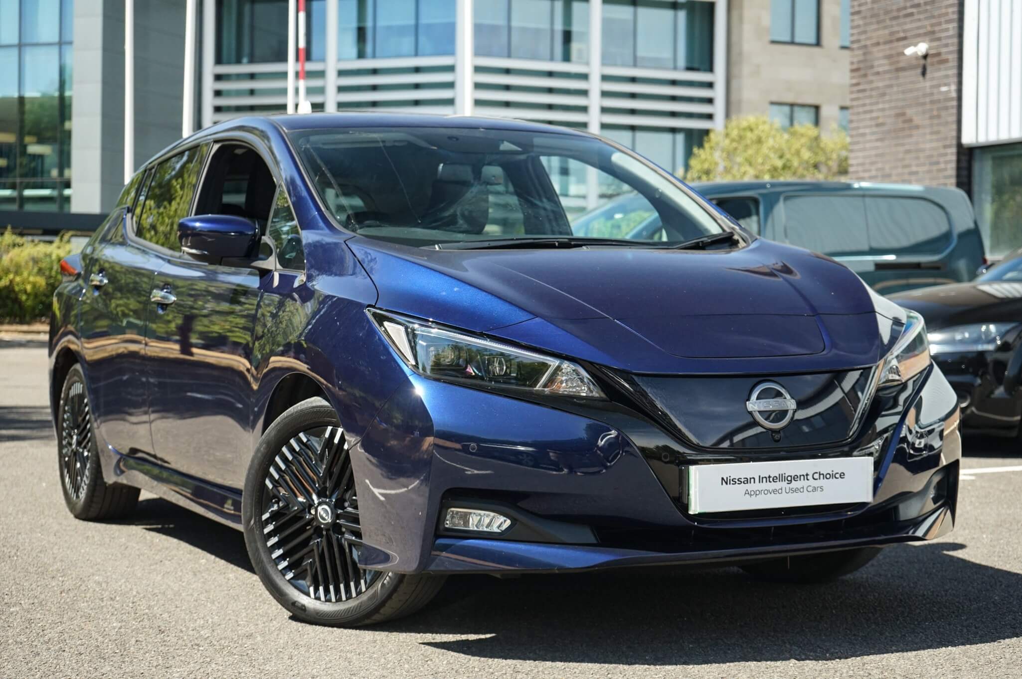 Main listing image - Nissan Leaf