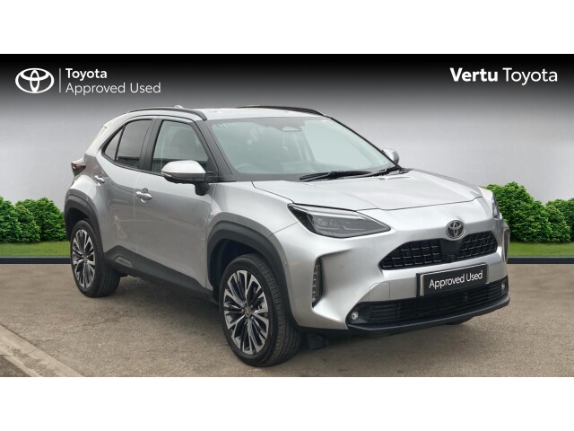 Main listing image - Toyota Yaris Cross