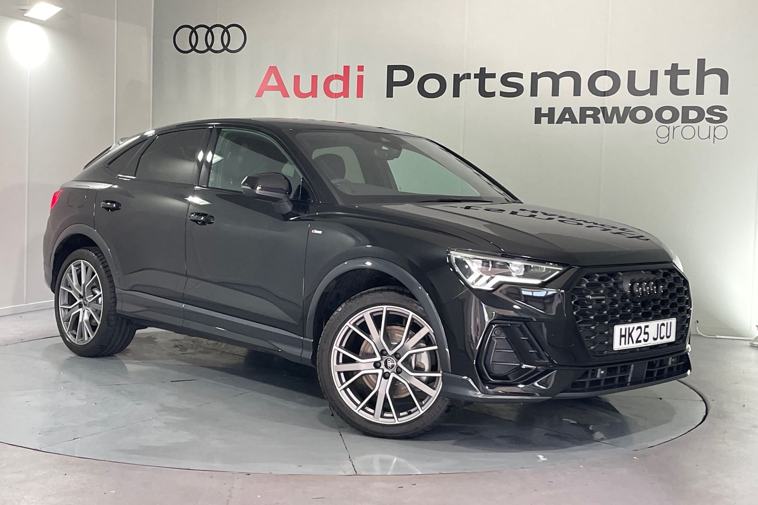 Main listing image - Audi Q3